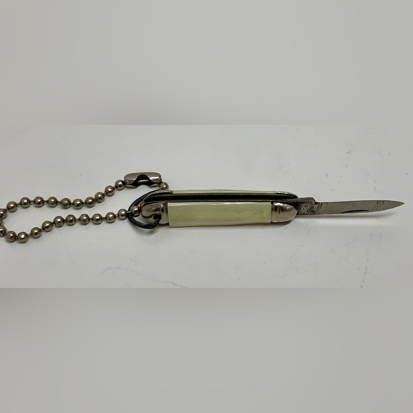 1950s Vintage Miniature Mother of Pearl Pike’s Peak CO Miniaiture Keychain - Picture 9 of 11